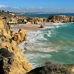 Daire Cesar Manrique - Albufeira, Portugal *